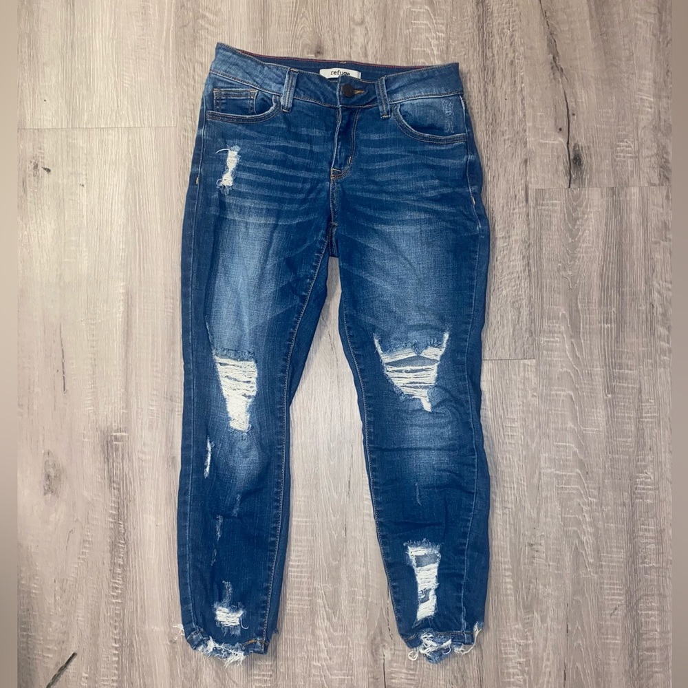 Refuge Ripped Jeans